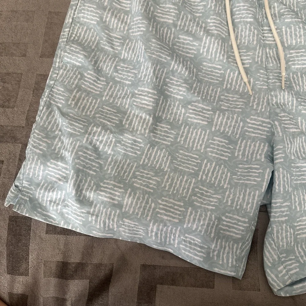 PacSun‎ Shorts Mens XL Blue Geometric Swim Trunks Mesh Lined Elastic Waist